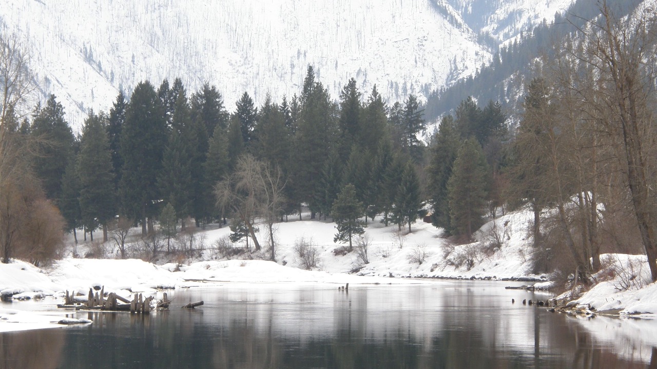 Photo of Others in Downtown Leavenworth