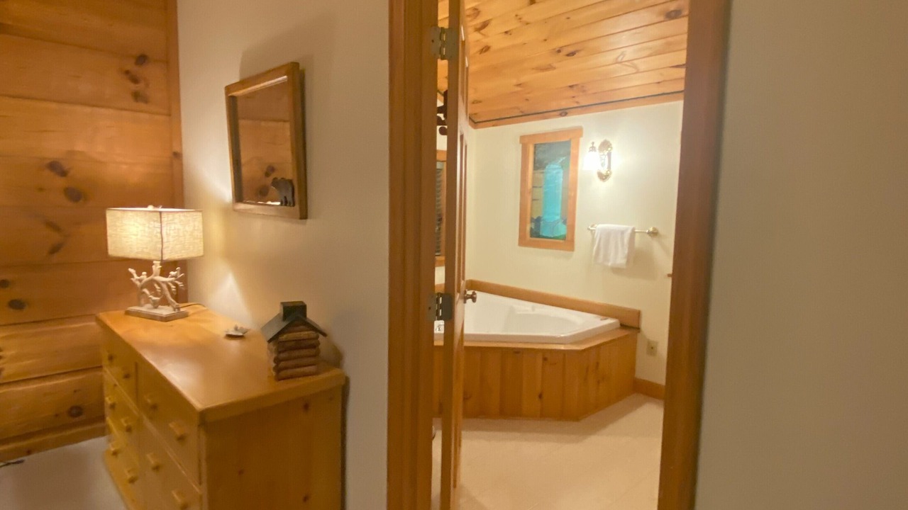 Photo of Bathroom in Cosby