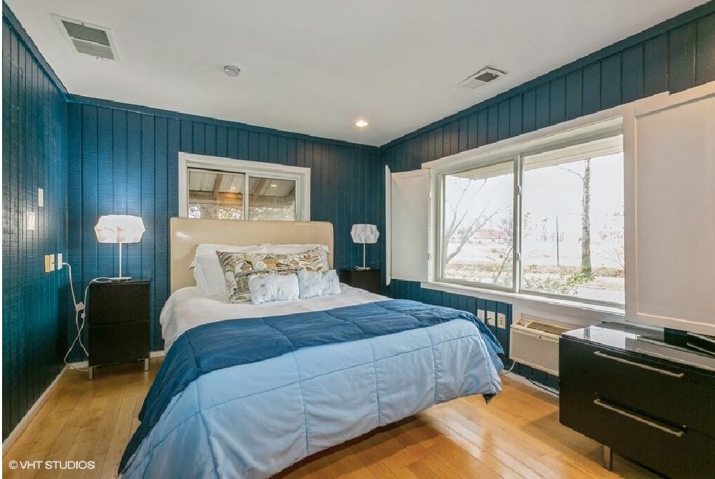 Photo of Bedroom in Bridgman