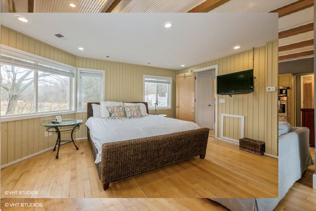Photo of Bedroom in Bridgman