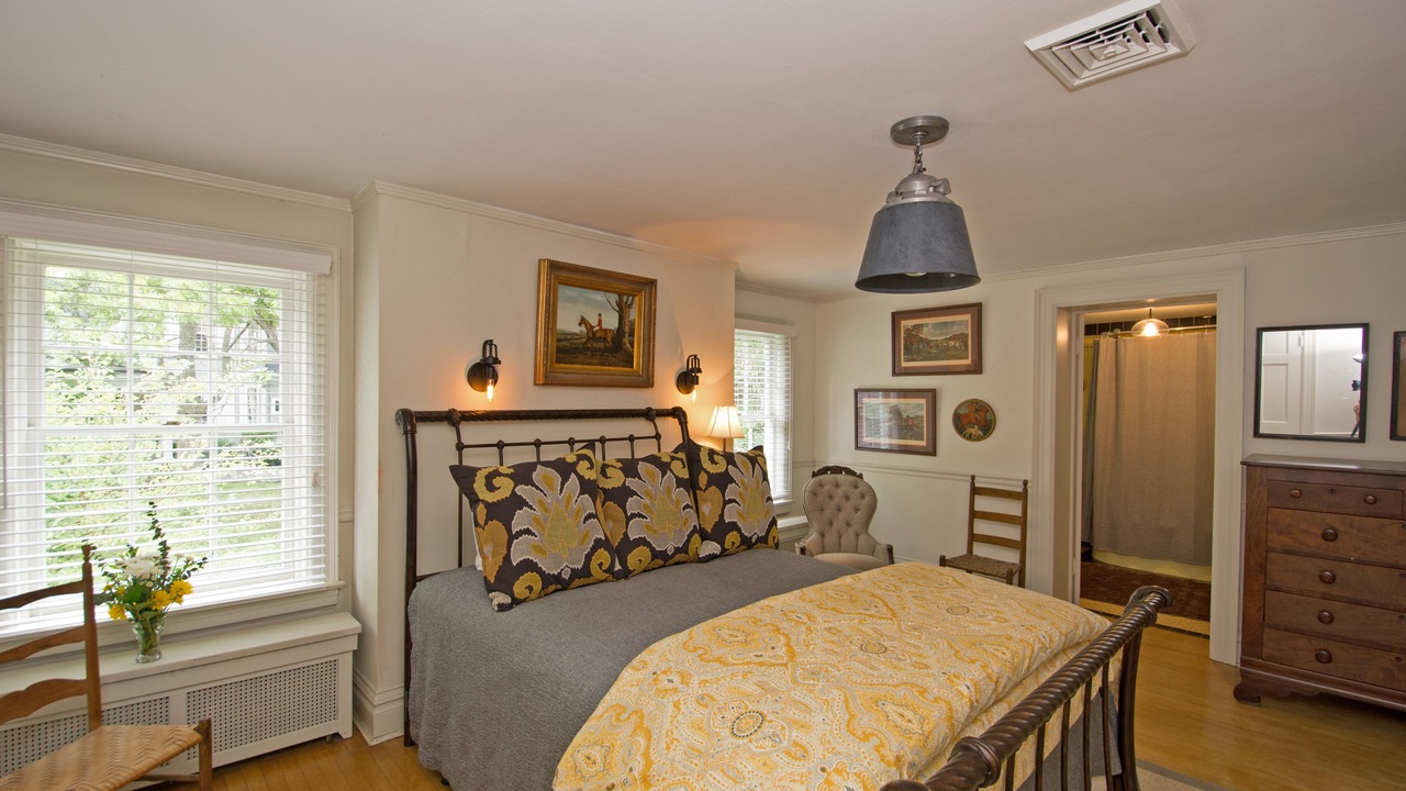 Photo of Bedroom in Lewisburg