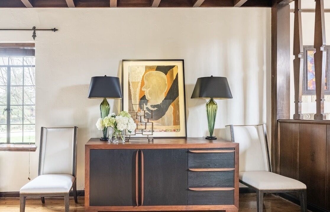 Photo of Livingroom in Hillsboro West End