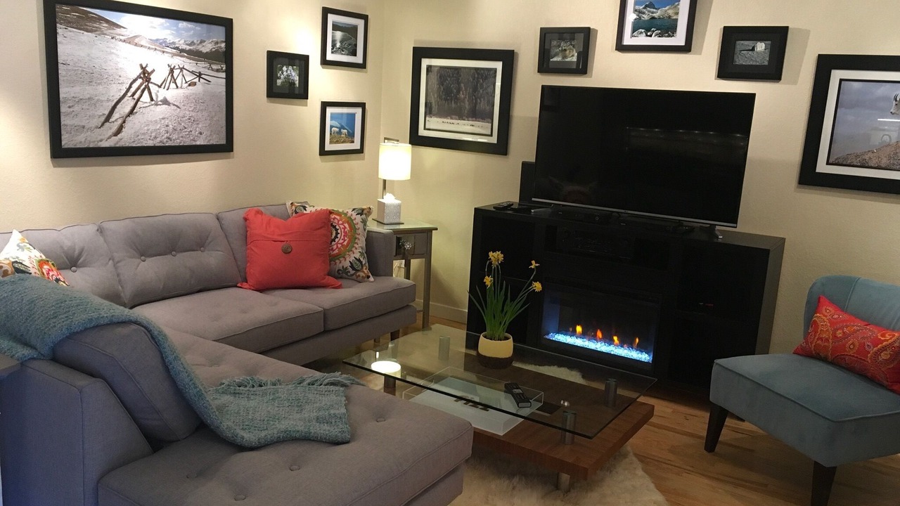 Photo of Livingroom in Central Boulder