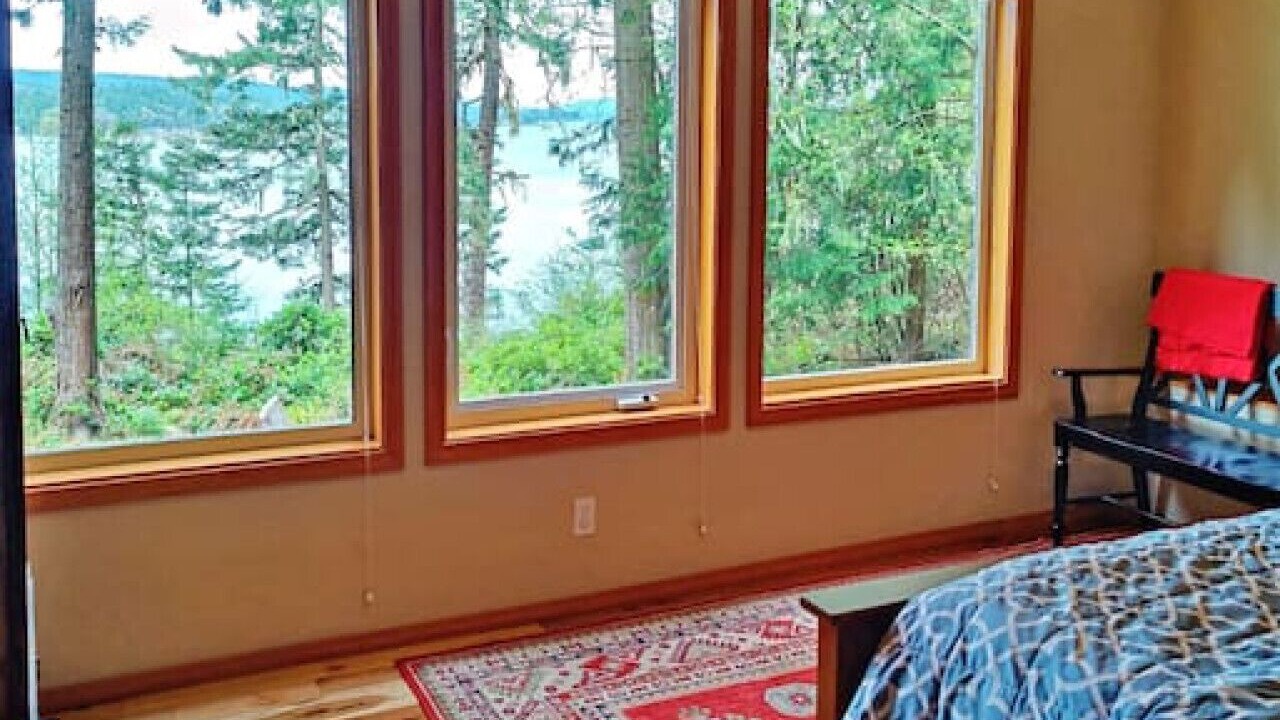 Photo of Bedroom in Lopez Island
