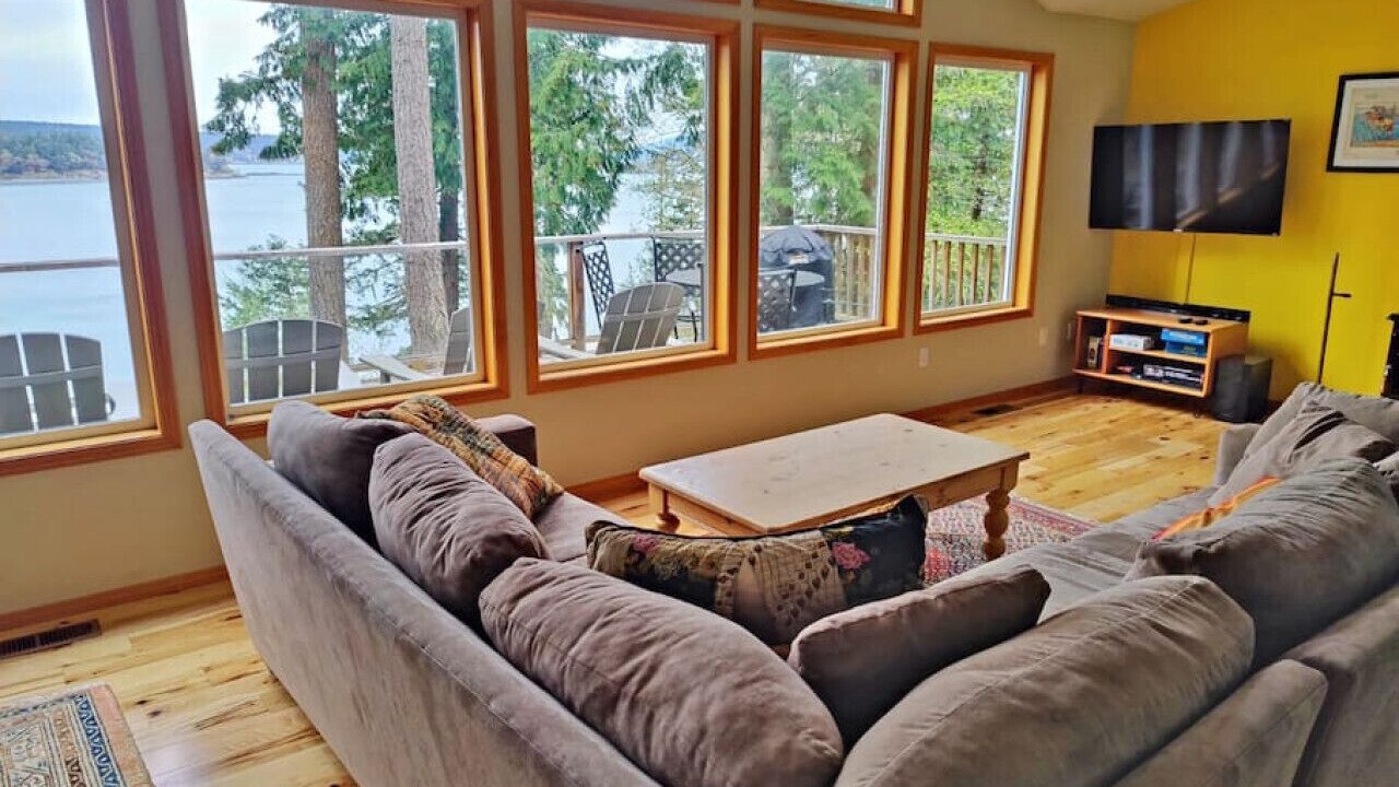 Photo of Livingroom in Lopez Island