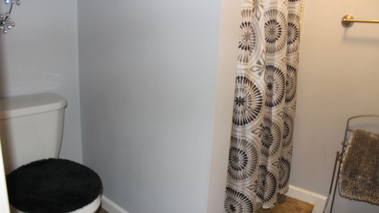 Photo of Bathroom in Leola