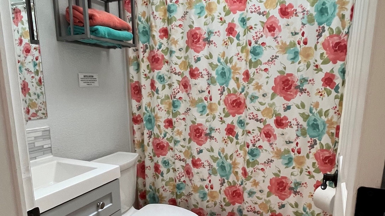 Photo of Bathroom in Palisade