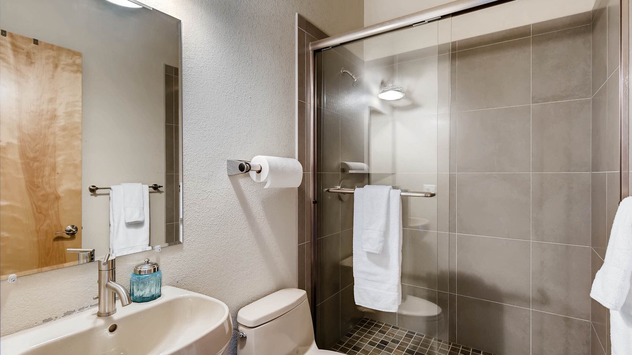 Photo of Bathroom in North Central Westminster