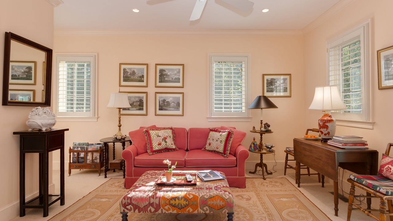 Photo of Livingroom in Charlottesville