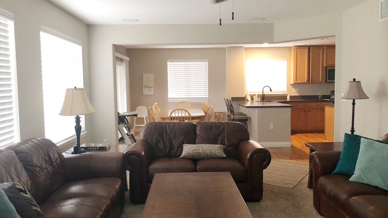 Photo of Livingroom in West Central Westminster
