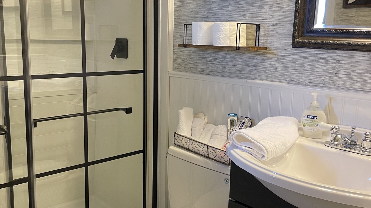 Photo of Bathroom in Scottsville