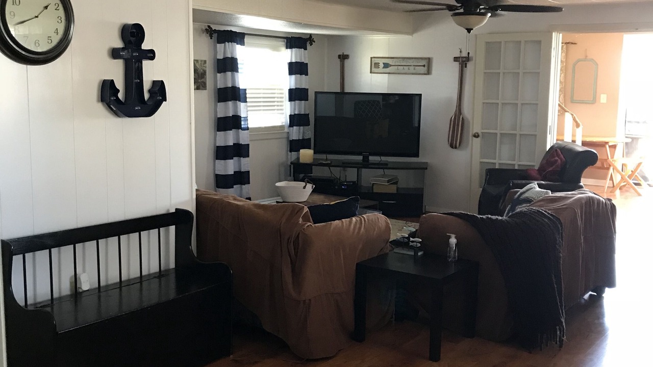 Photo of Livingroom in Scottsville