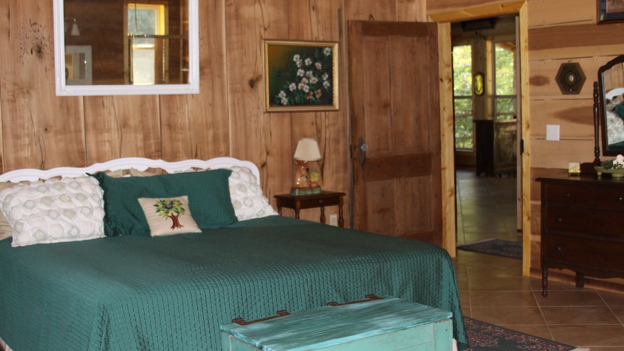 Photo of Bedroom in Pine Level