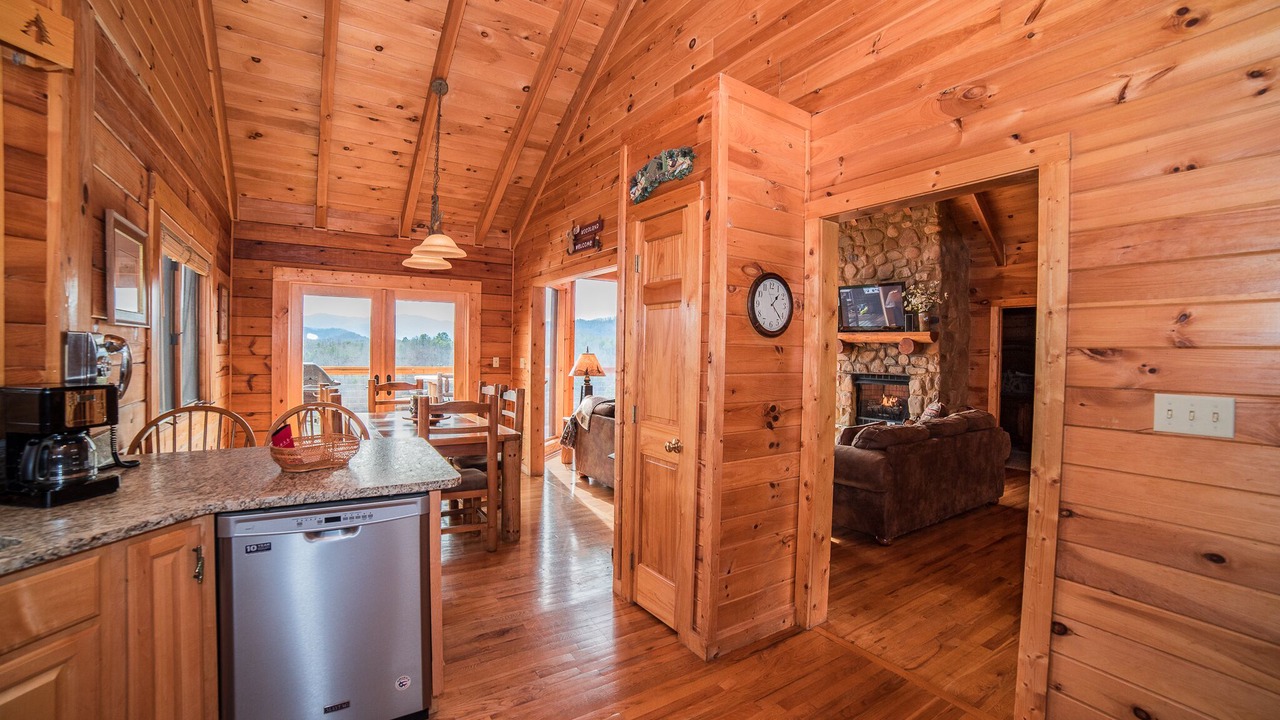 Photo of Bedroom in Gatlinburg - Pigeon Forge