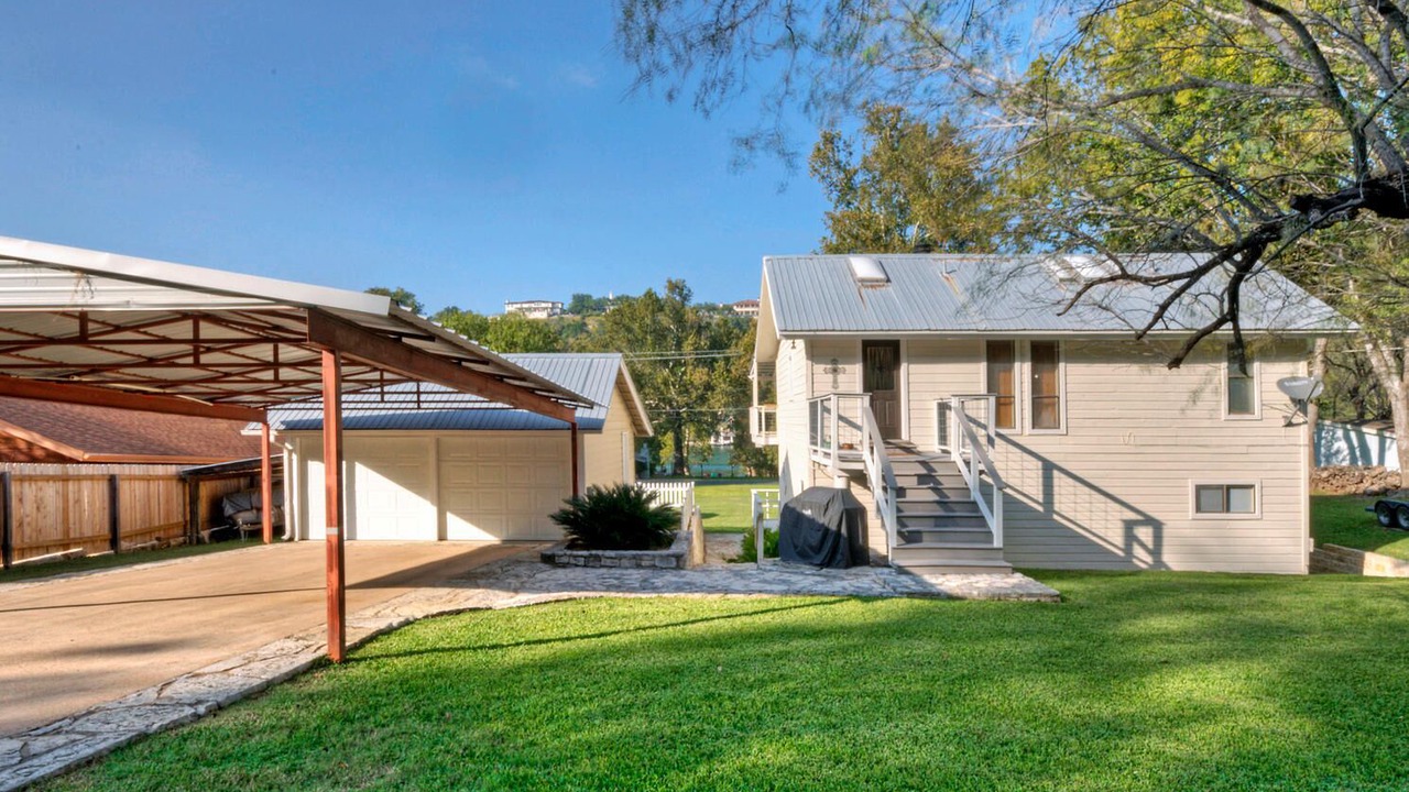 Photo of Others in Austin Lake Estates