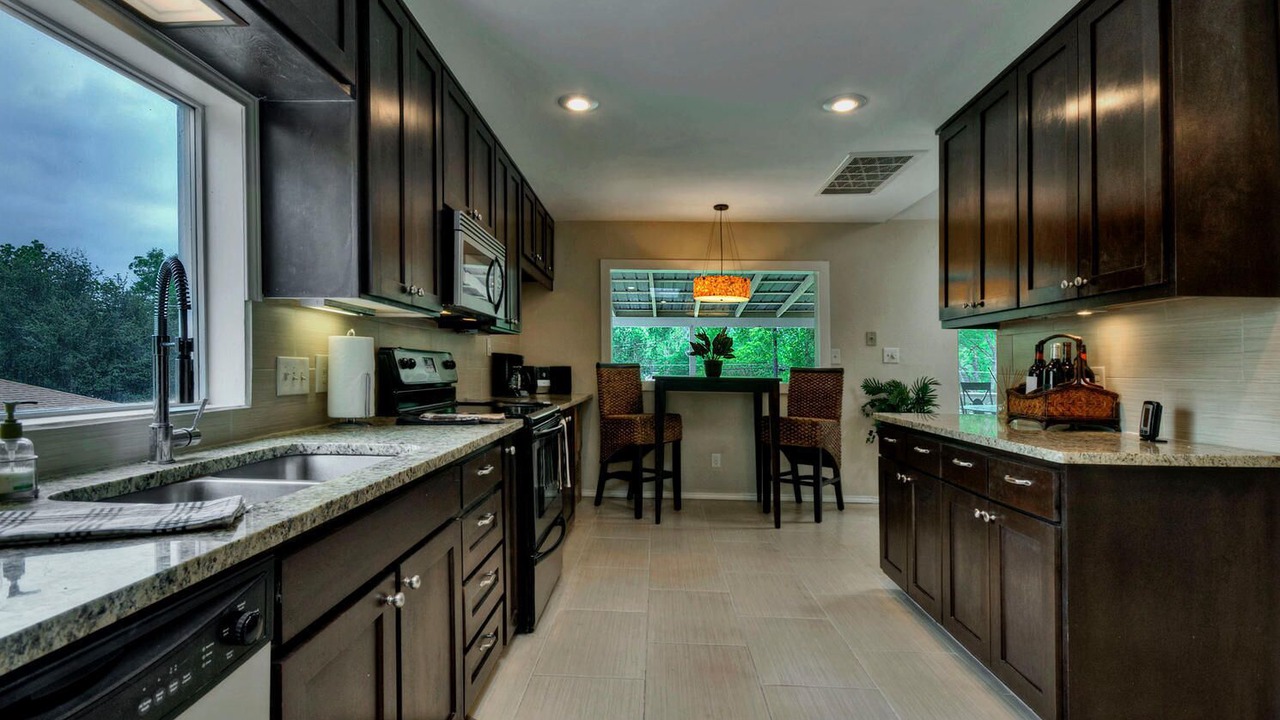Photo of Bedroom in Austin Lake Estates