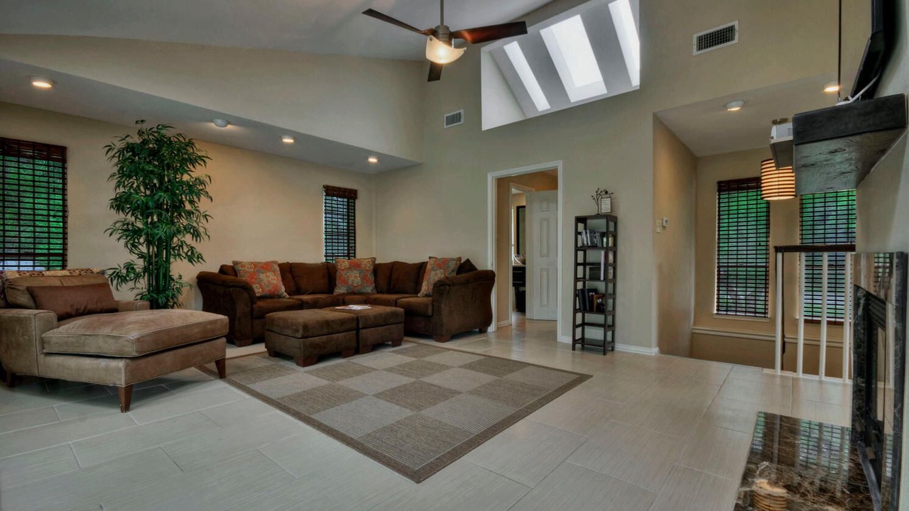 Photo of Bedroom in Austin Lake Estates