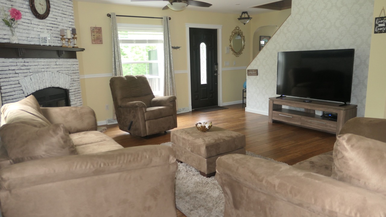 Photo of Livingroom in Corinth