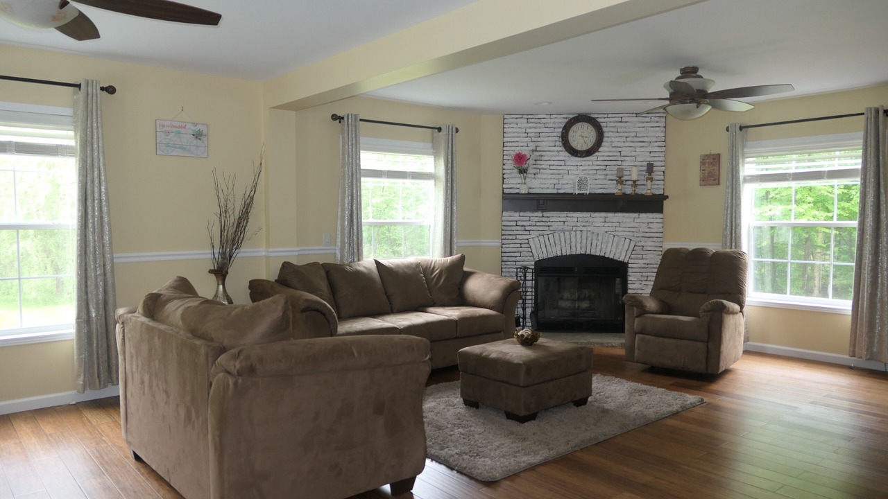 Photo of Livingroom in Corinth