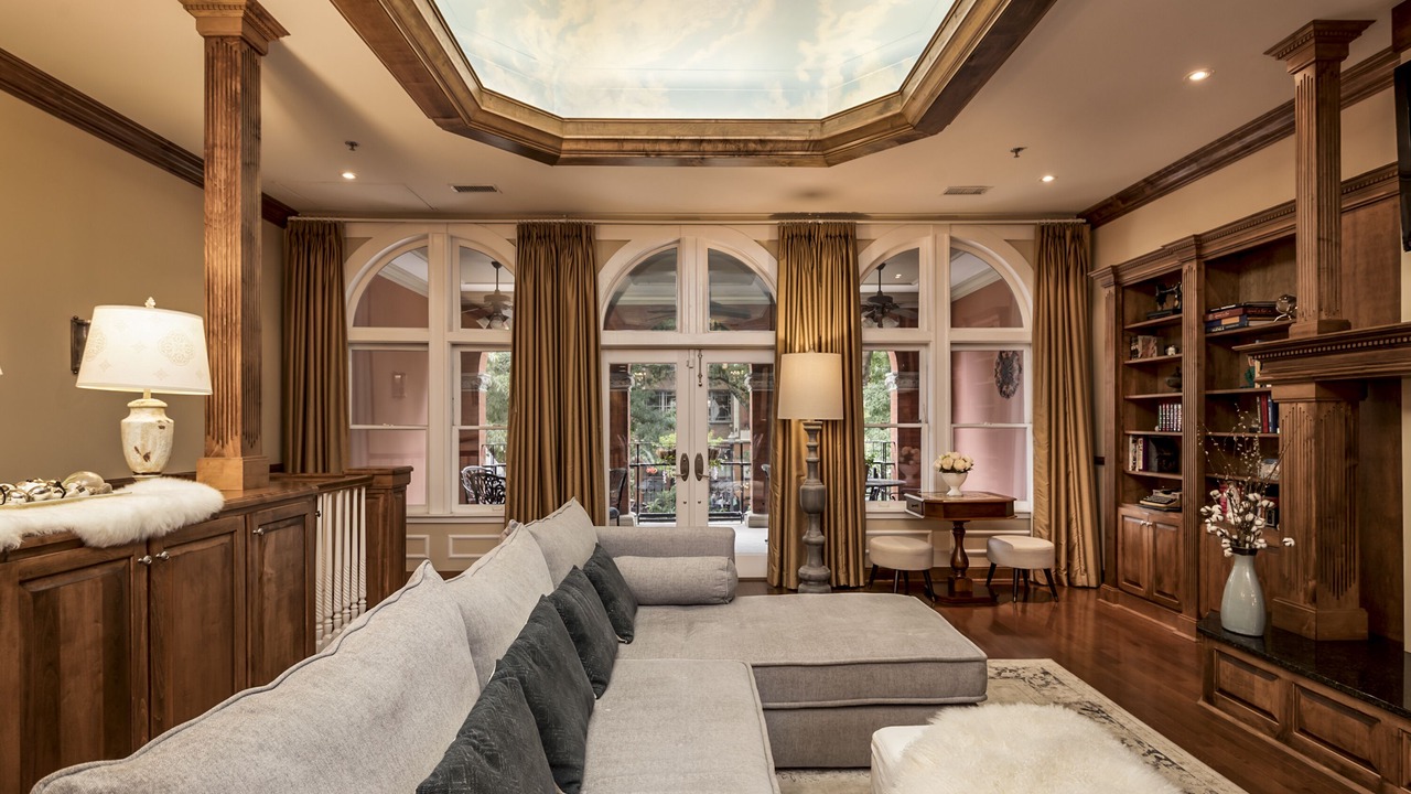 Photo of Livingroom in Downtown Knoxville