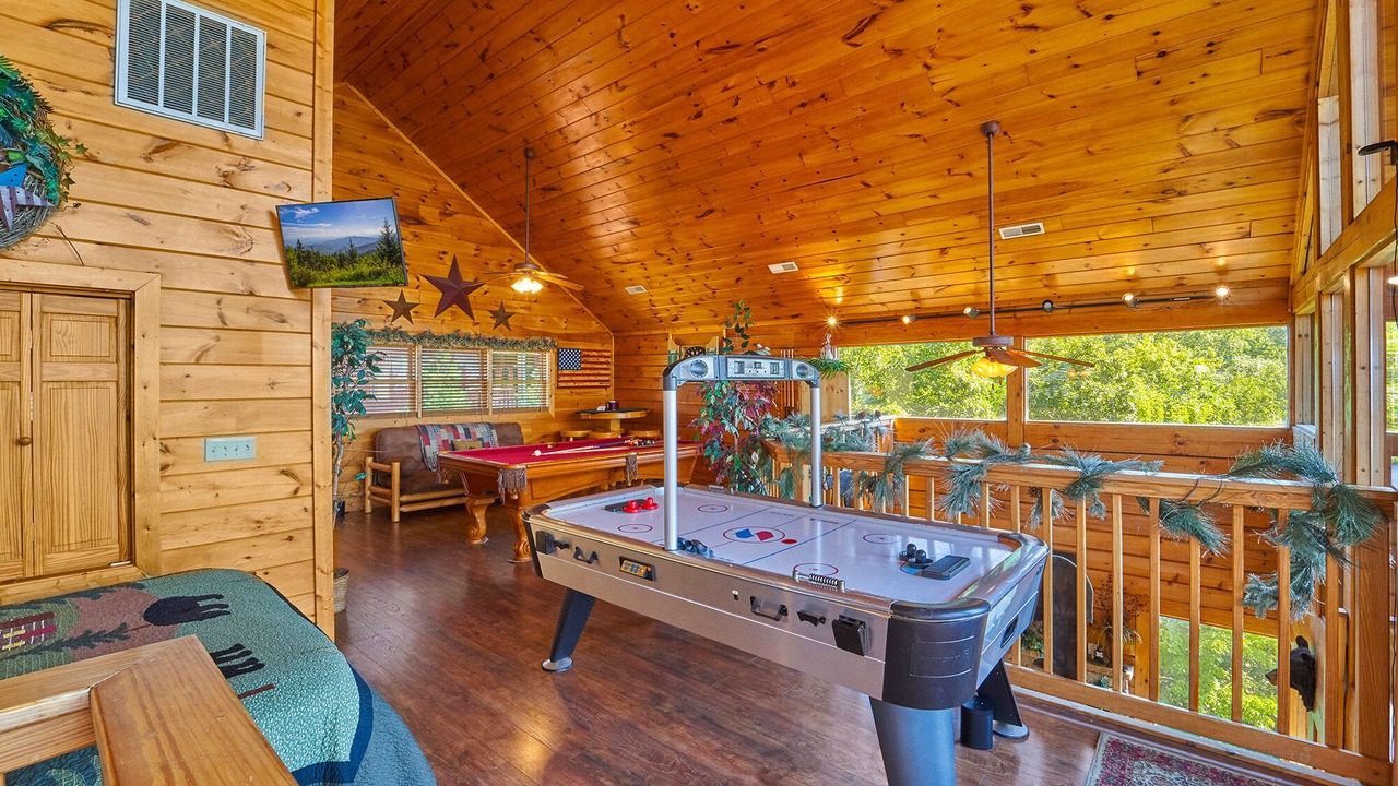 Photo of Bedroom in Gatlinburg - Pigeon Forge