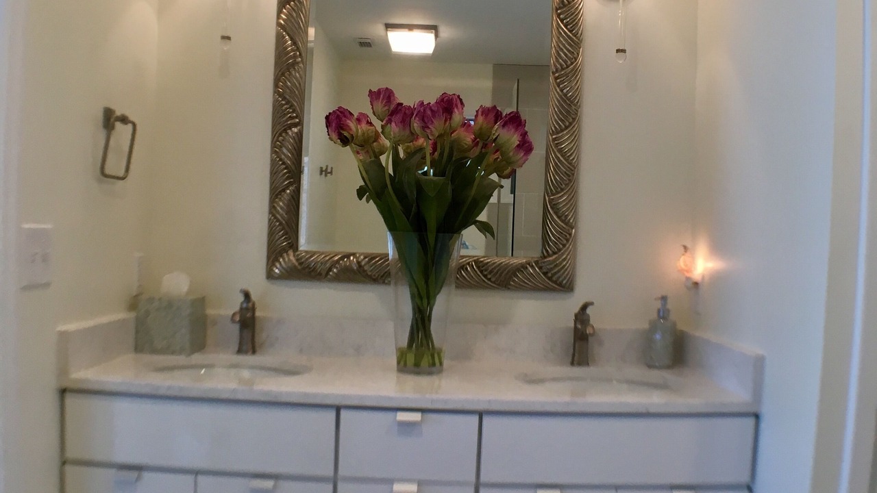 Photo of Bathroom in Cape Breezes