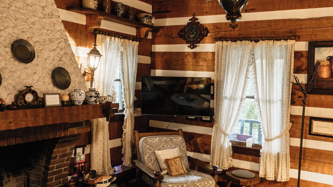 Photo of Livingroom in Whites Creek