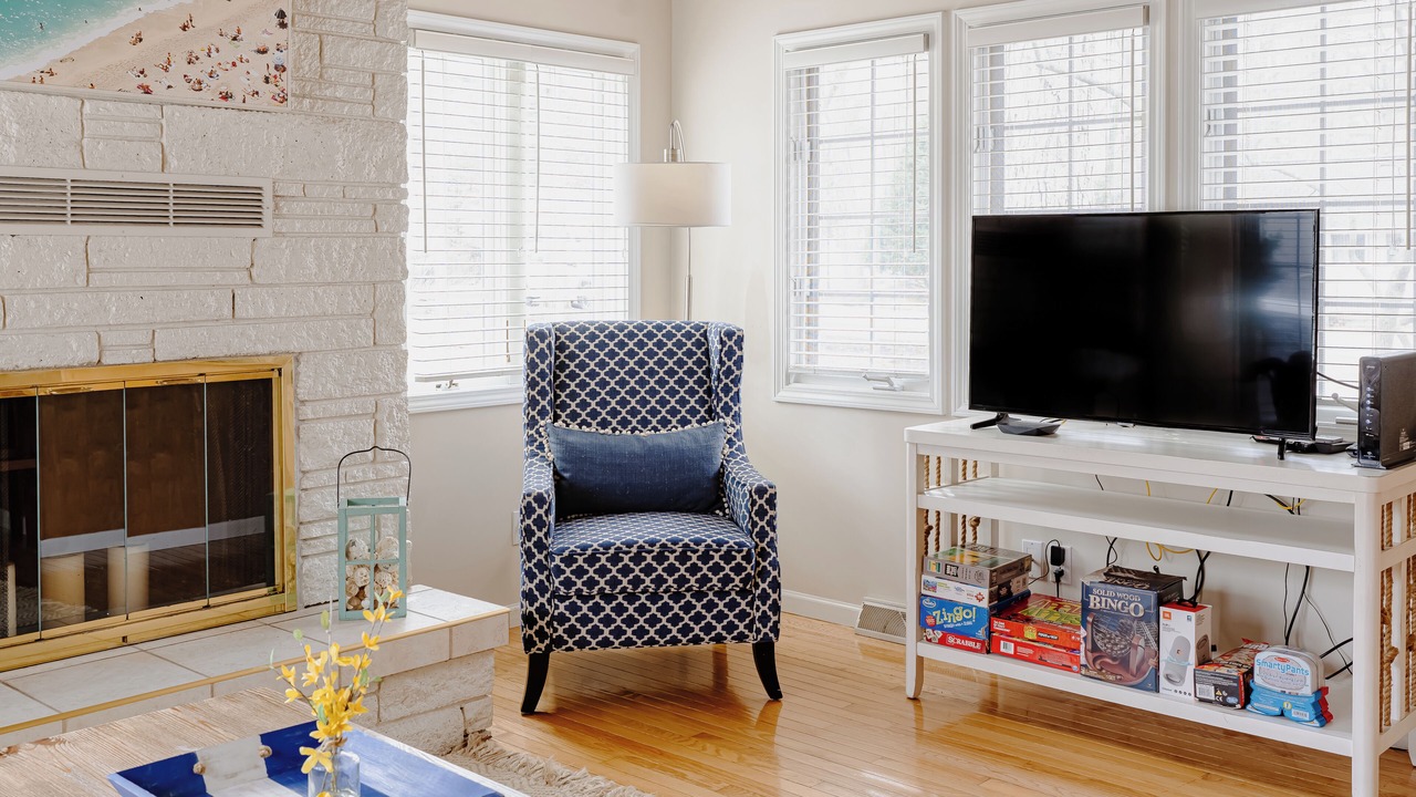 Photo of Livingroom in Grand Beach