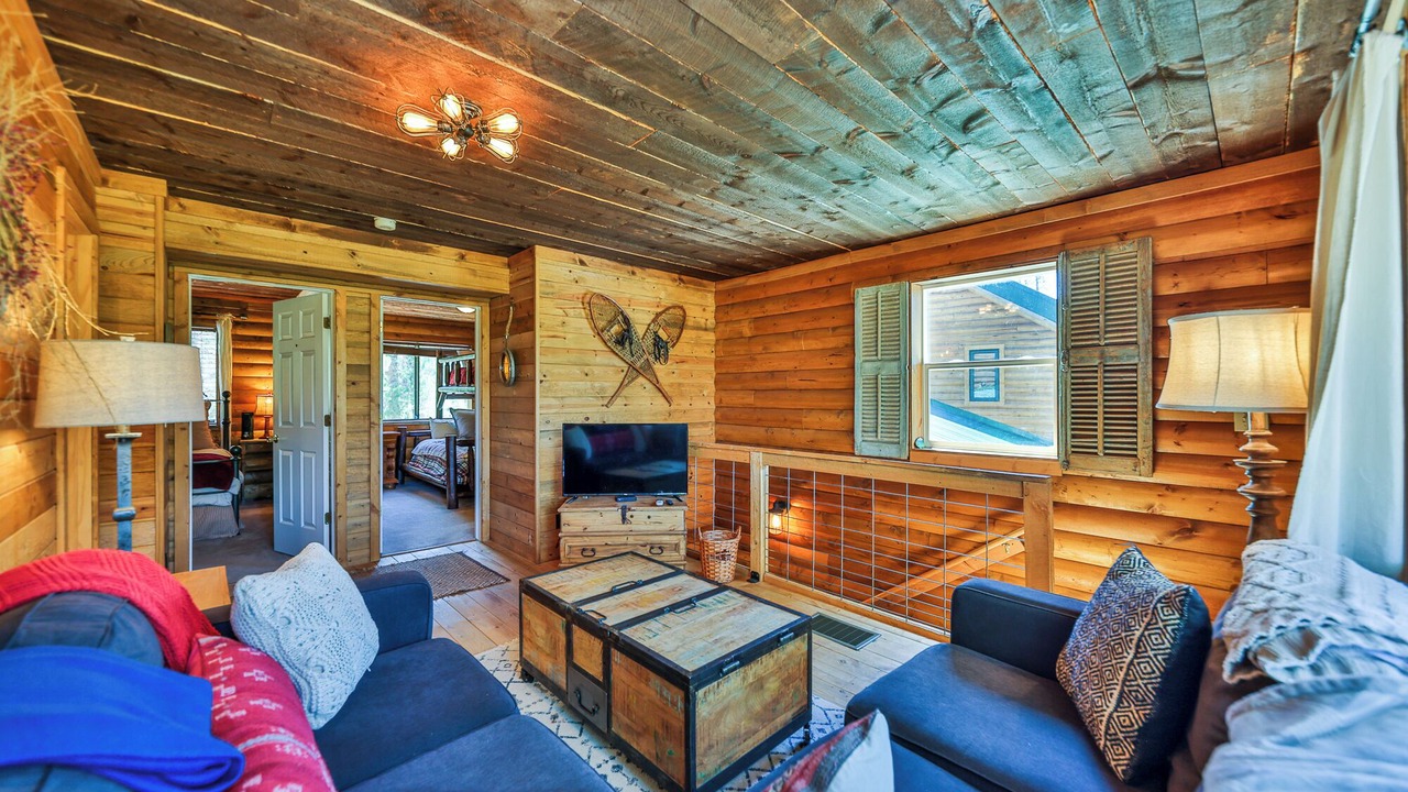Photo of Bedroom in Grand Lake