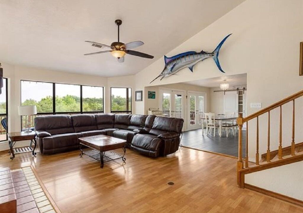 Photo of Bedroom in Point Venture