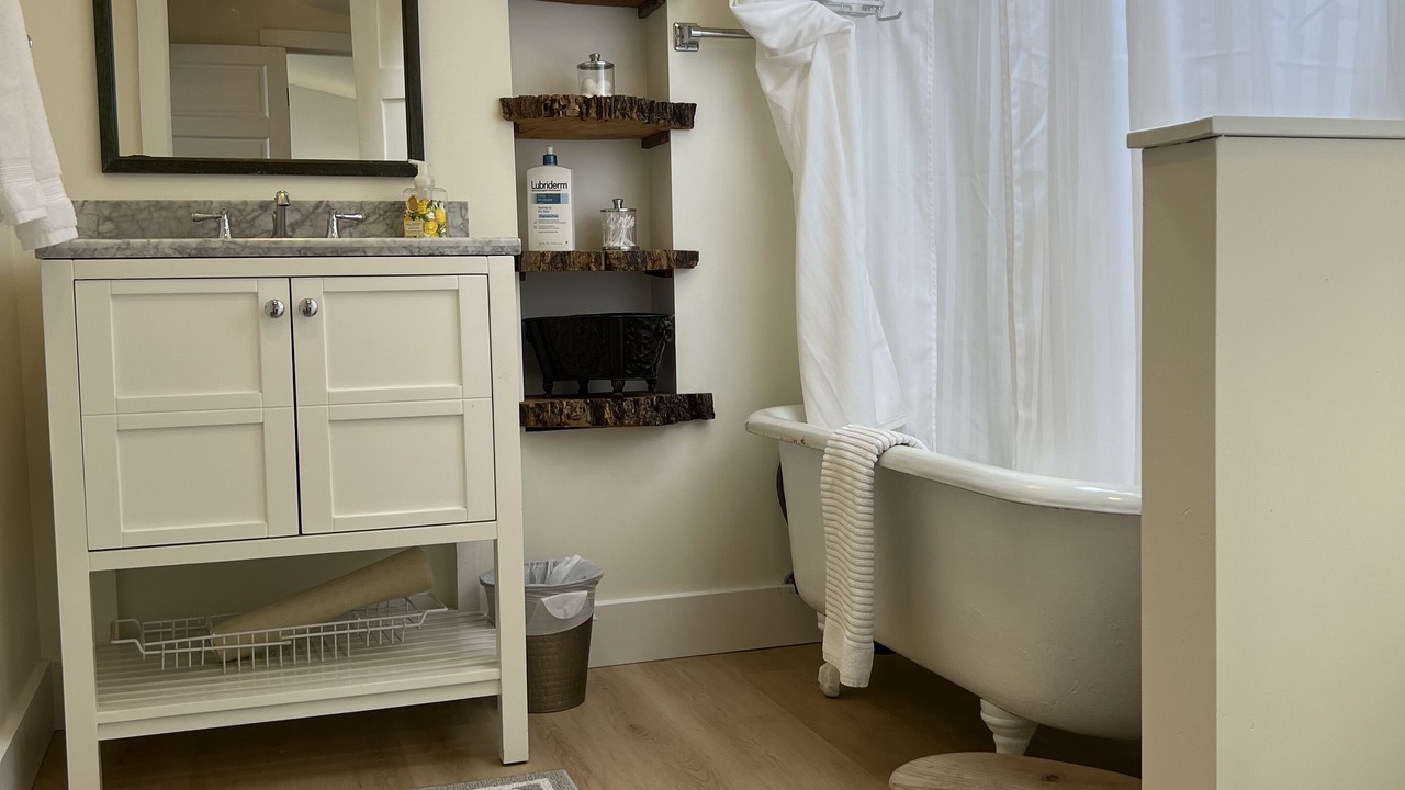Photo of Bathroom in Bainbridge Island