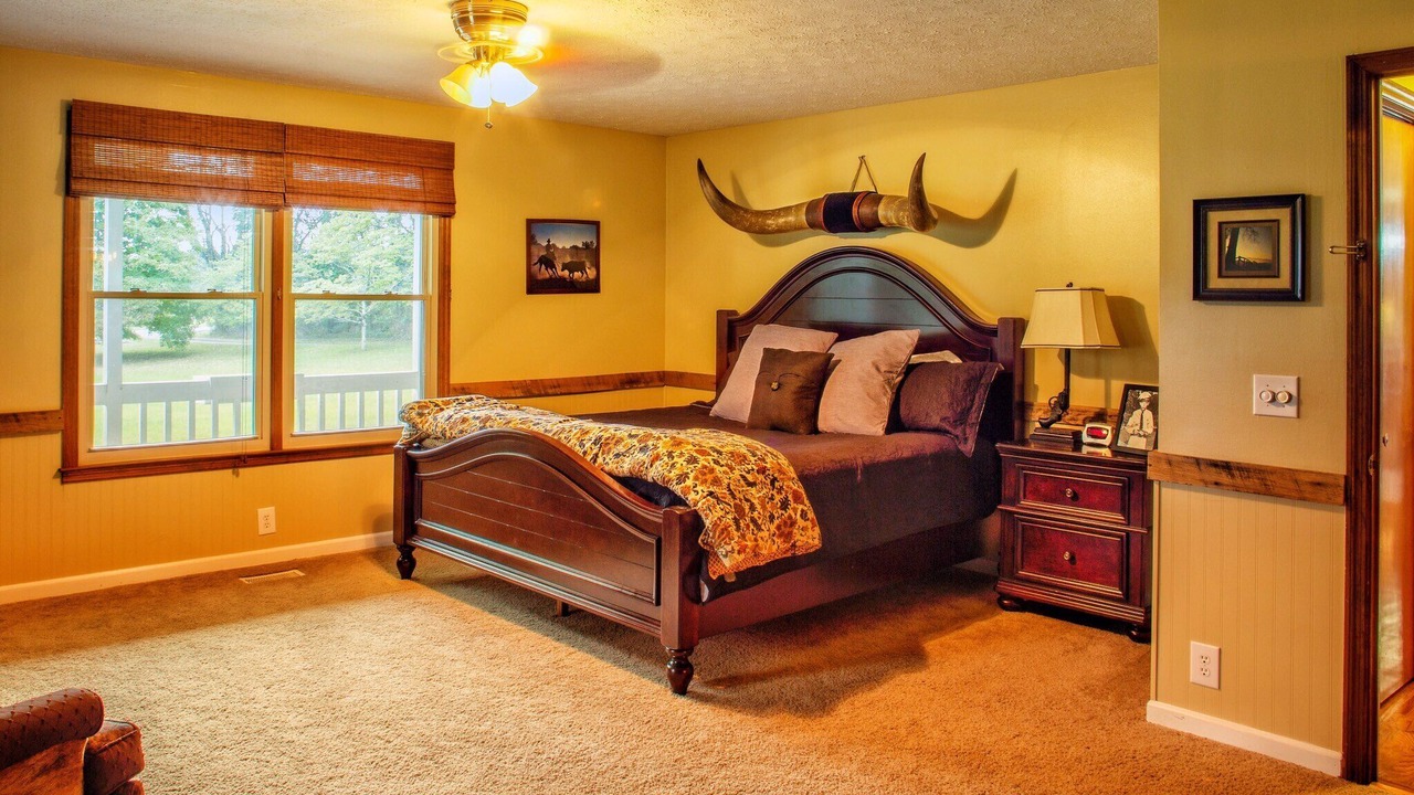 Photo of Bedroom in Hendersonville