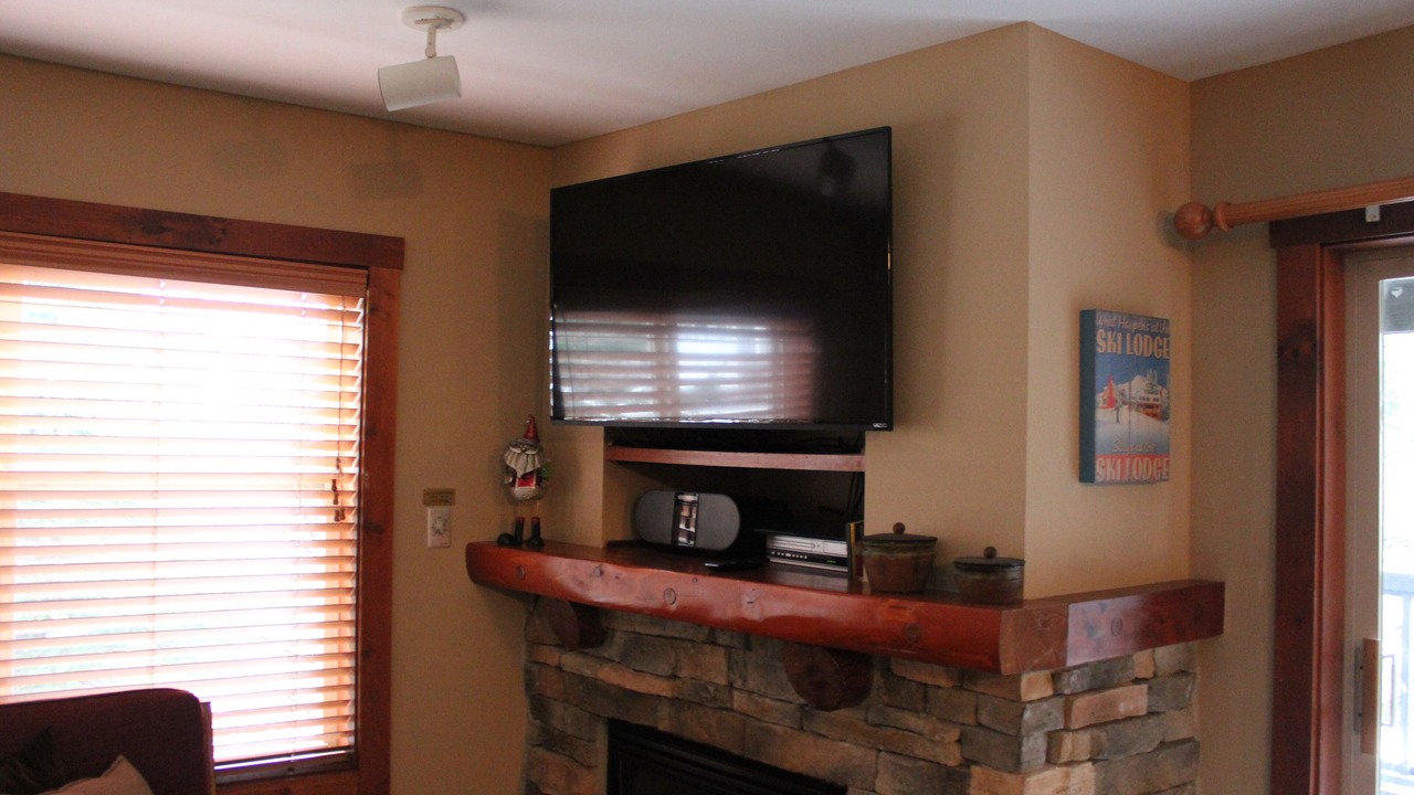 Photo of Livingroom in Snowshoe