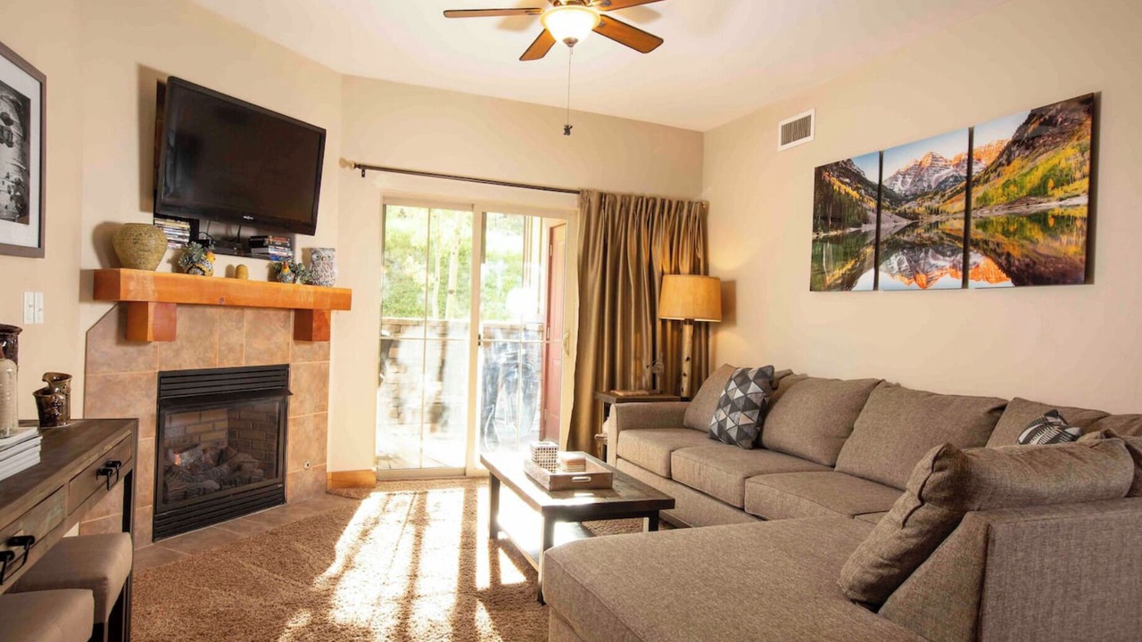Photo of Livingroom in Bear Hollow Village