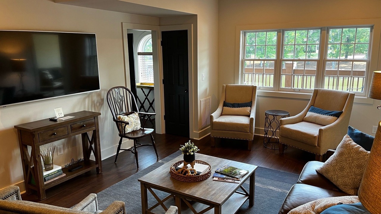 Photo of Livingroom in Lake Oconee