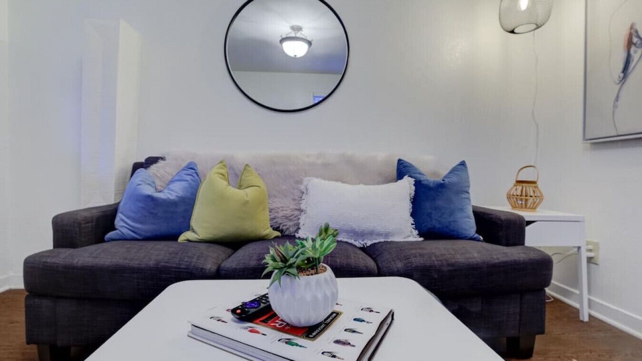 Photo of Bedroom in Midtown