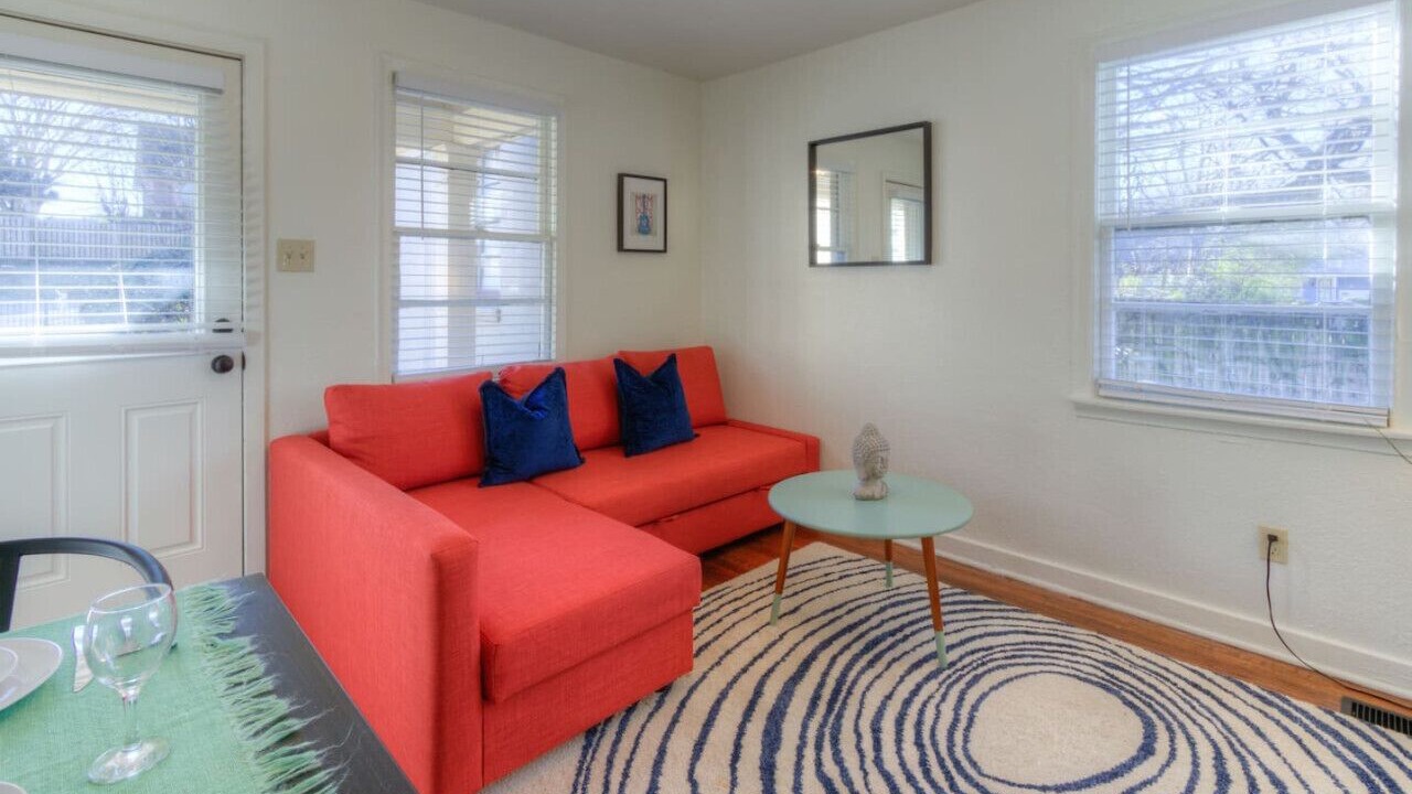 Photo of Bedroom in Midtown