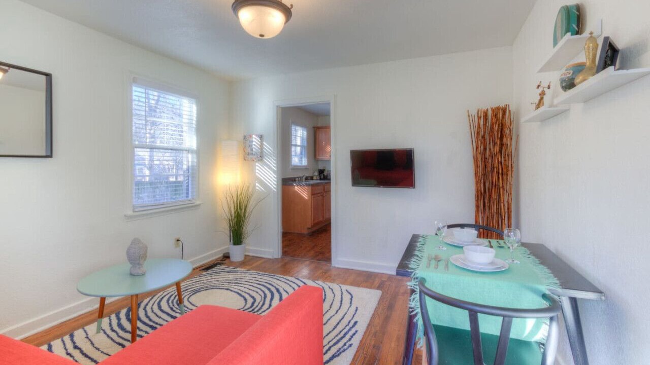 Photo of Bedroom in Midtown