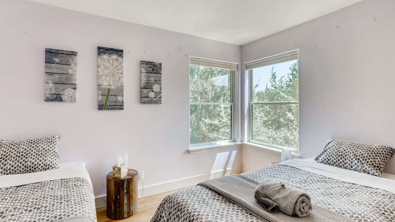 Photo of Bedroom in Lyons