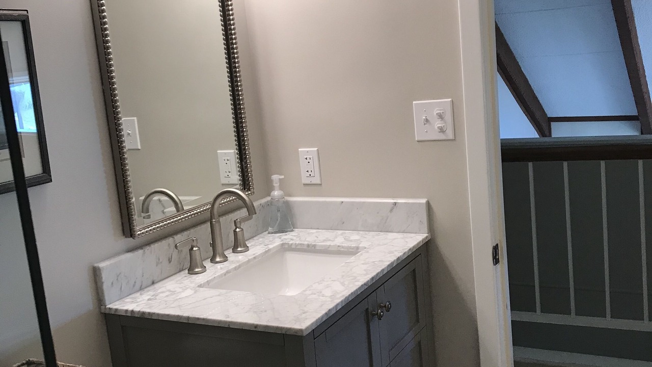 Photo of Bathroom in Debordieu Colony