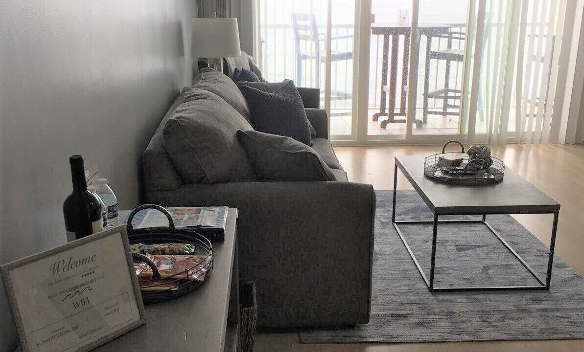 Photo of Livingroom in Ocean Beach