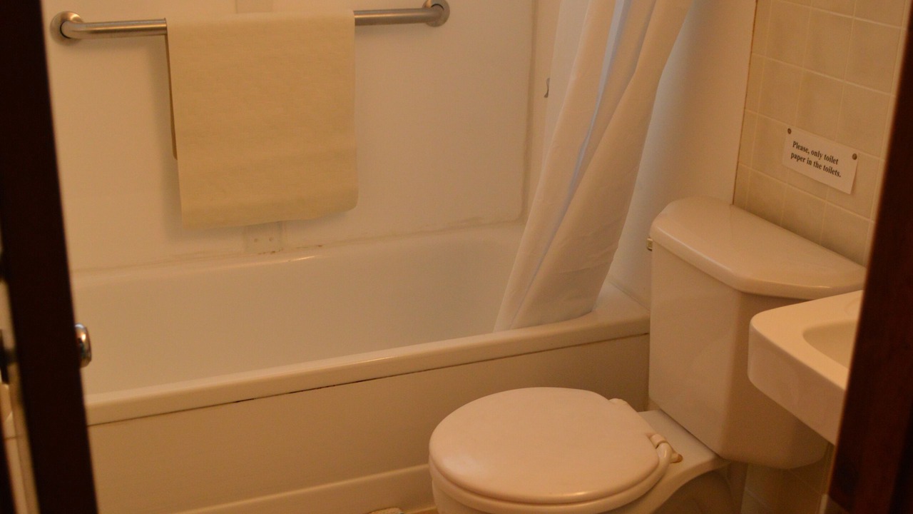 Photo of Bathroom in Lakeside