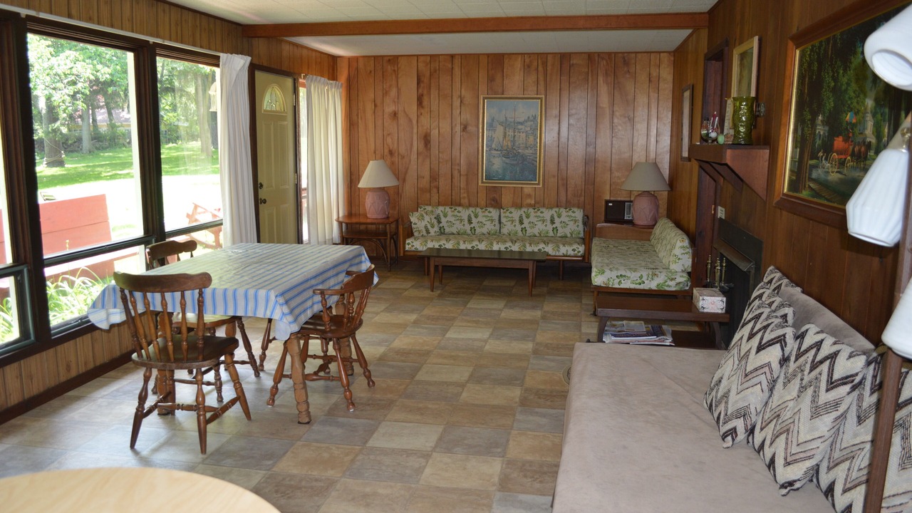 Photo of Bedroom in Lakeside