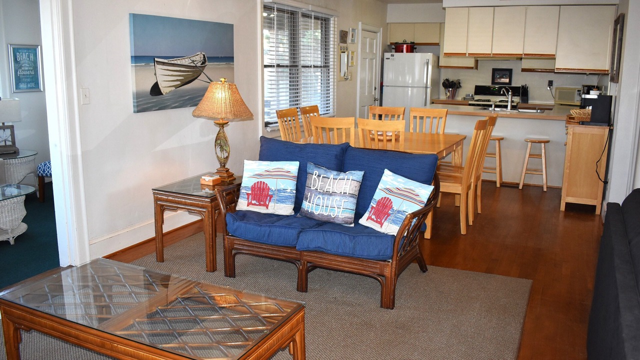 Photo of Livingroom in Northeast Virginia Beach