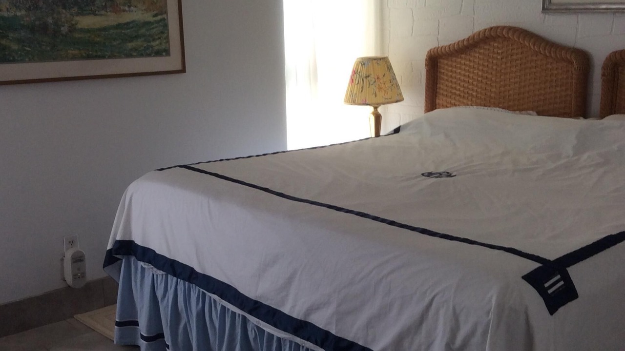 Photo of Bedroom in Crescent Beach