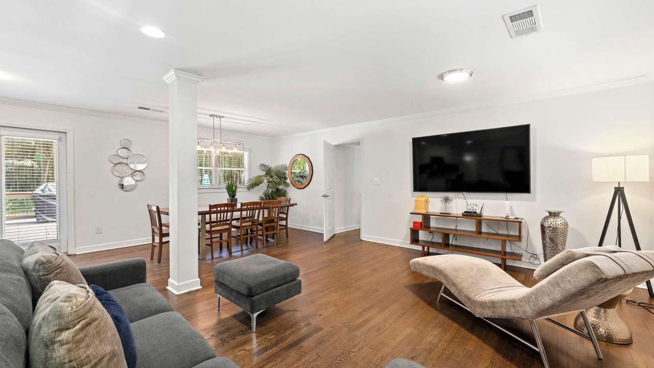 Photo of Livingroom in East Point