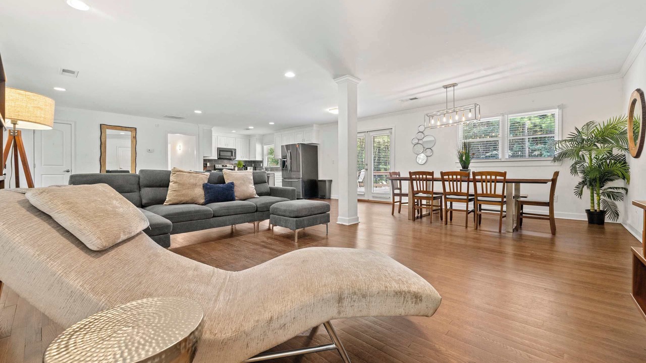 Photo of Livingroom in East Point