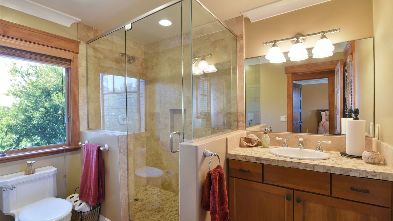 Photo of Bathroom in Cardiff-by-the-Sea