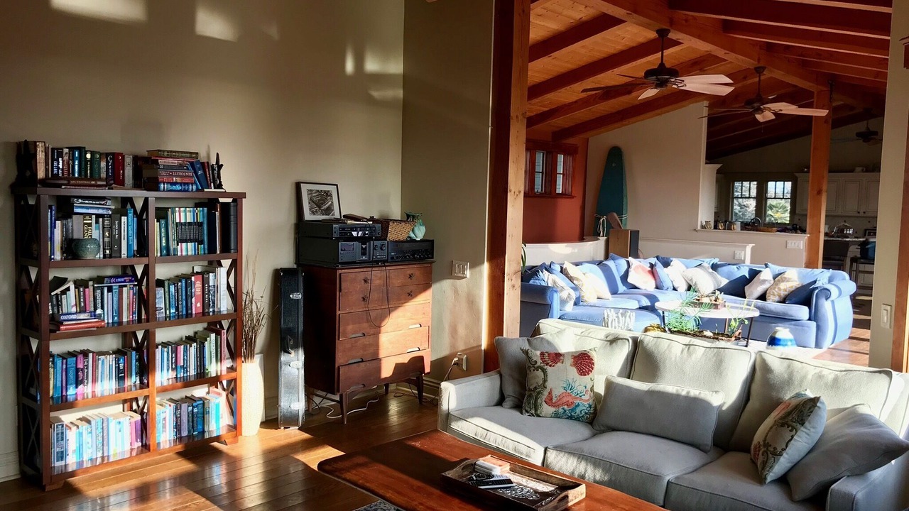 Photo of Bedroom in Cardiff-by-the-Sea