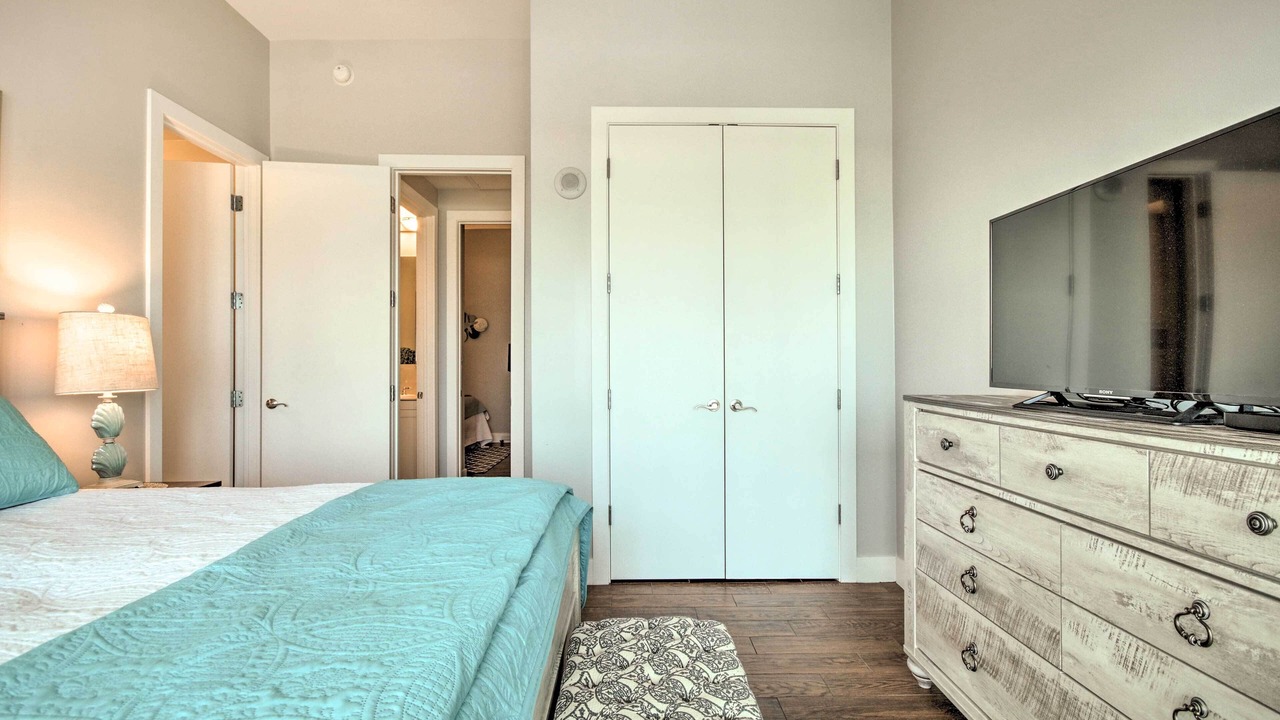 Photo of Bedroom in Galveston